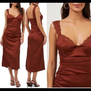 ASTR the Label Alva Lace Trim Bustier Midi Dress / Size L / Rust